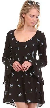 Botanical Babe Black Floral Print Bell Sleeve Dress