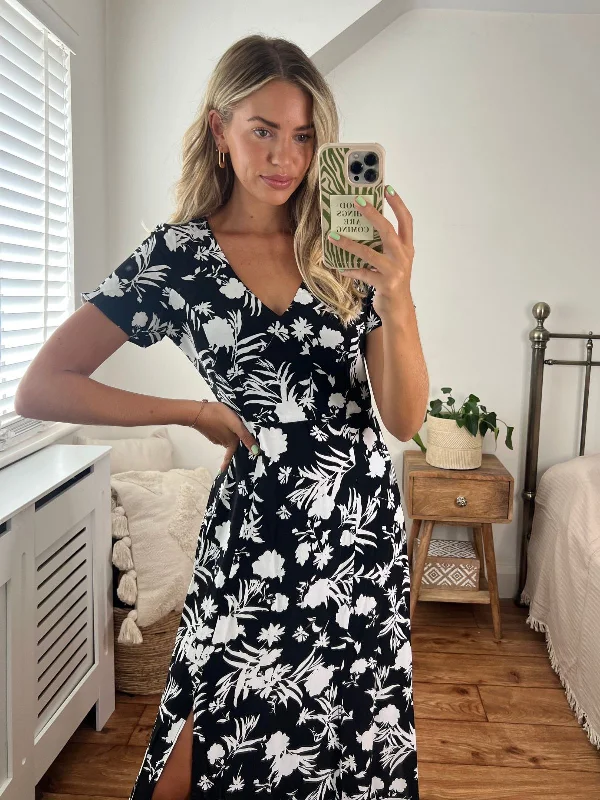 Winnie V Neck Midi Dress / Mono Floral