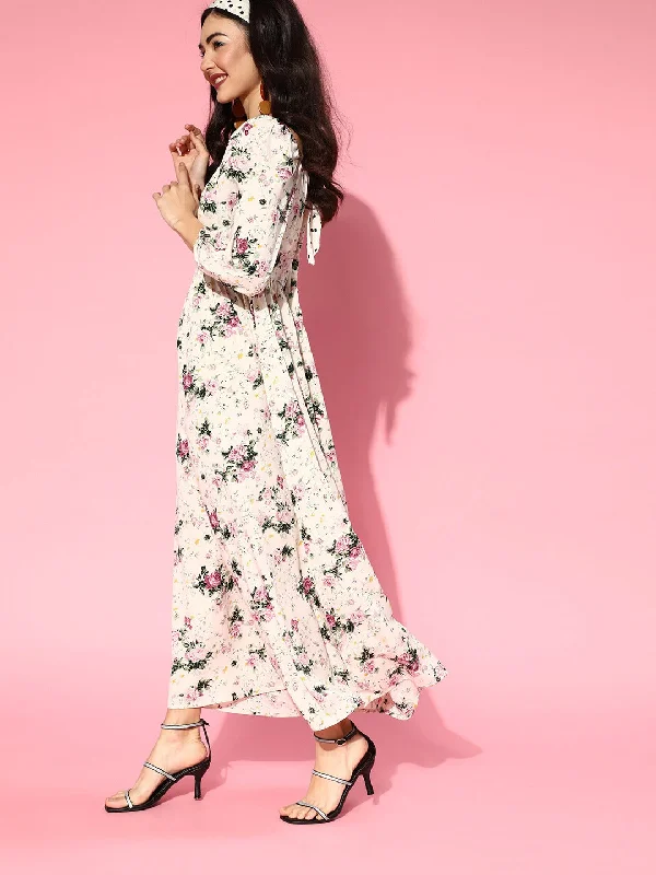 Berrylush Women Beige & Pink Floral Printed Sweetheart Neck Three-Quarter Sleeve Flared Maxi Dress