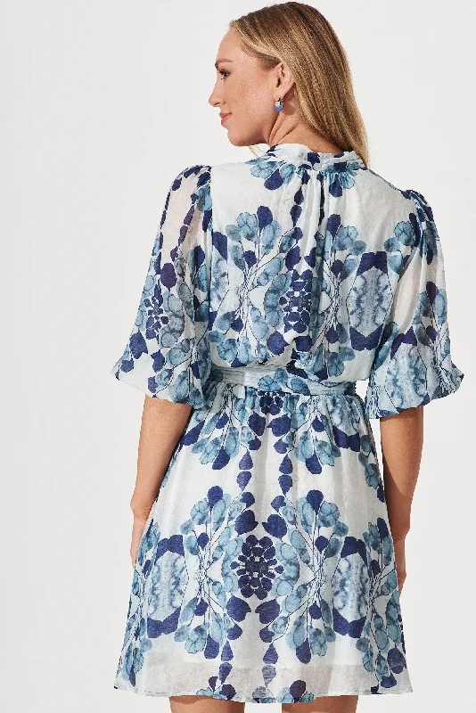 Larissa Dress In Blue Leaf Print