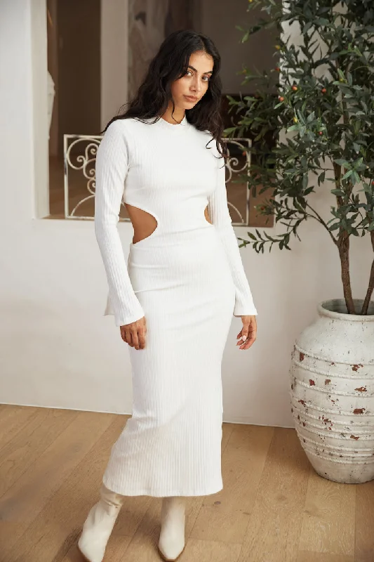 Sun-kissed Feeling Maxi Dress White