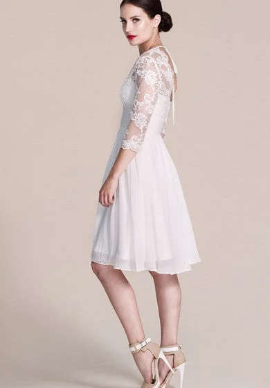 3-4 Sleeved V-neck Knee-length Dress With Lace