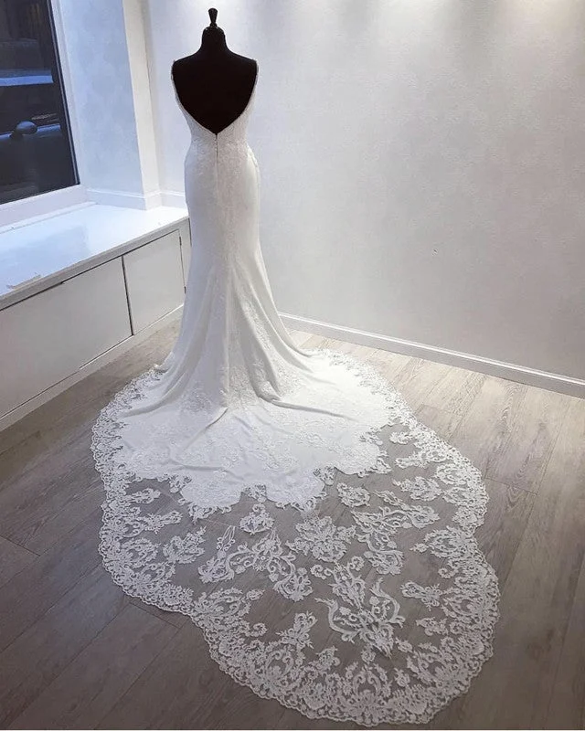 Sexy Plunge Neck Mermaid Wedding Dresses Lace Train