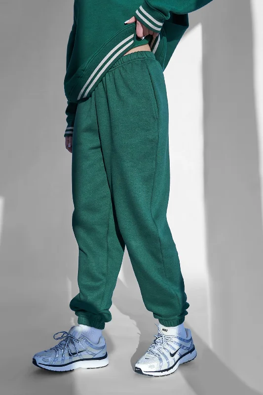 Kaiia Cuffed Sweat Pants in Dark Green